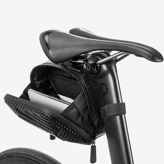 Sacoche selle vélo 1.5L coque rigide réfléchissante